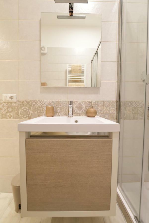 San Pietro Moonlight Luxury Apartment روما المظهر الخارجي الصورة